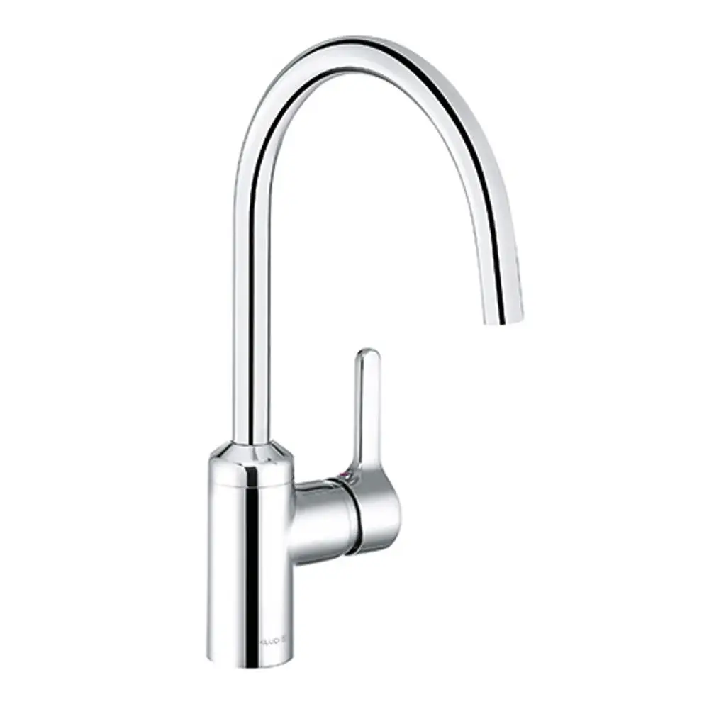 Kludi Waschbeckenarmatur mit einem gebogenem Auslauf und einem seitlichen Hebel zur Temperatur- und Mengenregulierung. Oberfläche in Chrom-Finish.
